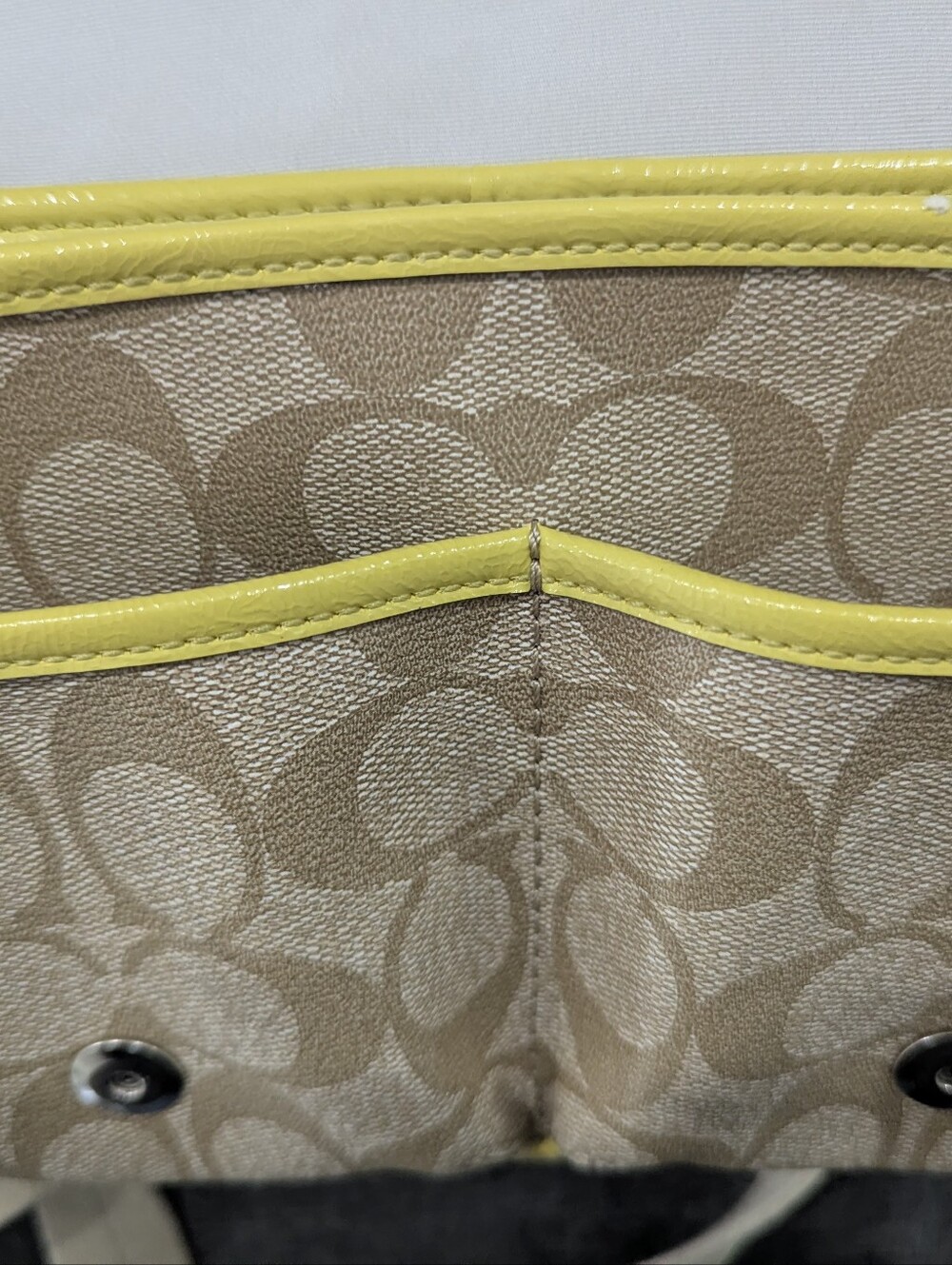Coach Beige Signature Crossbody with Yellow Trim - Picture 3 of 4